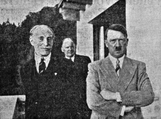 Adolf Hitler meets General Sir Ian Hamilton at the Berghof